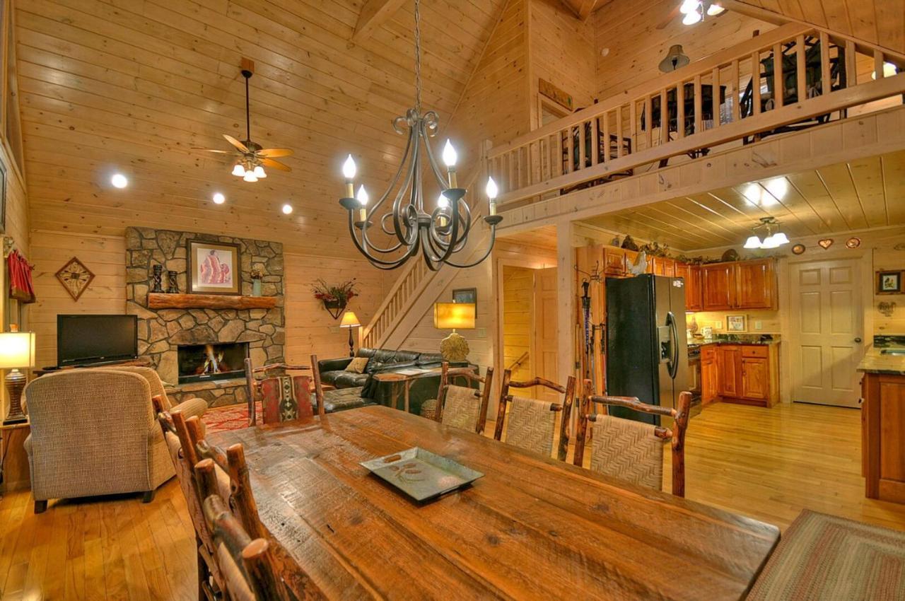 Aska Adventure Lodge Blue Ridge Exteriér fotografie